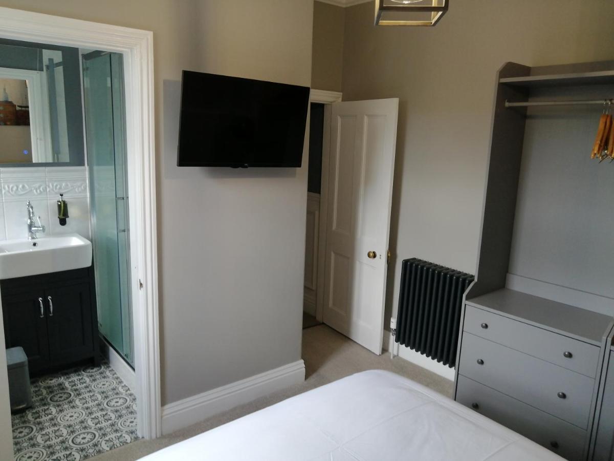 North Ings Bed & Breakfast โรบินฮูดส์เบย์ ภายนอก รูปภาพ